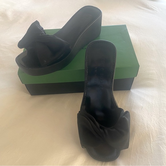 Kate Spade Bikini Bow Wedge New in Box size 9 - Picture 1 of 6